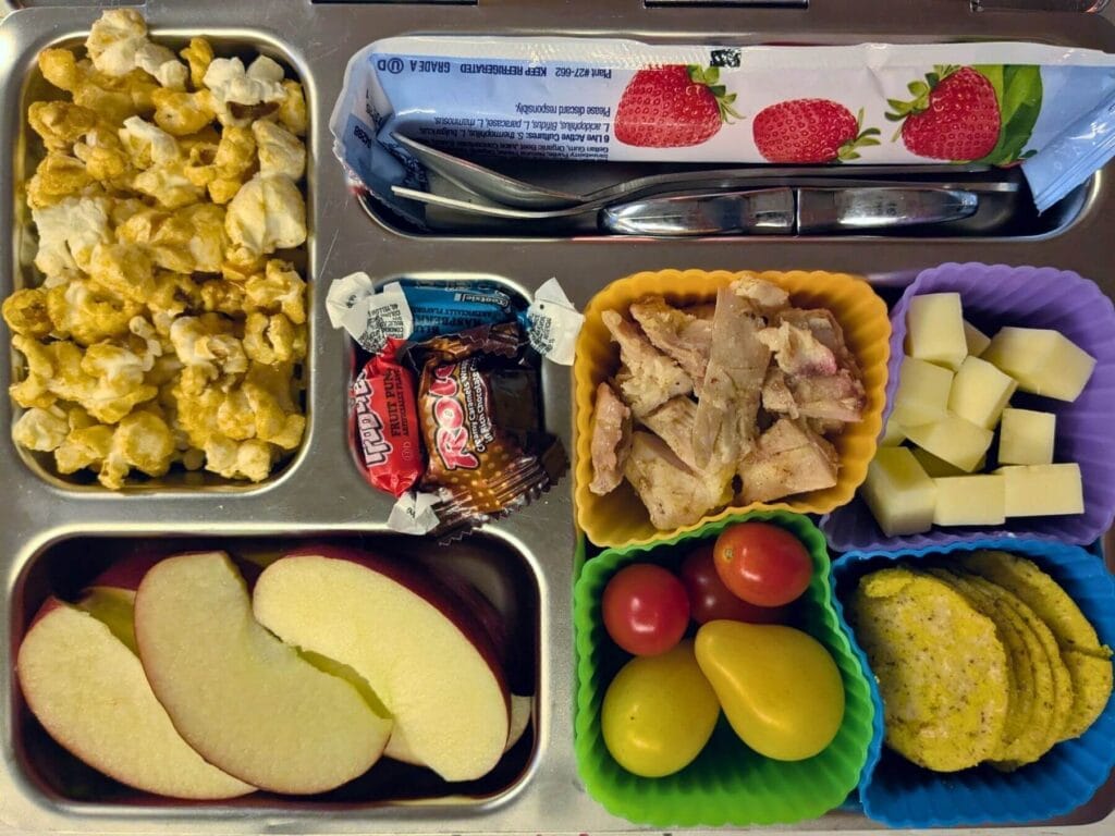 school lunch with foldable scissors and silicone muffin cups